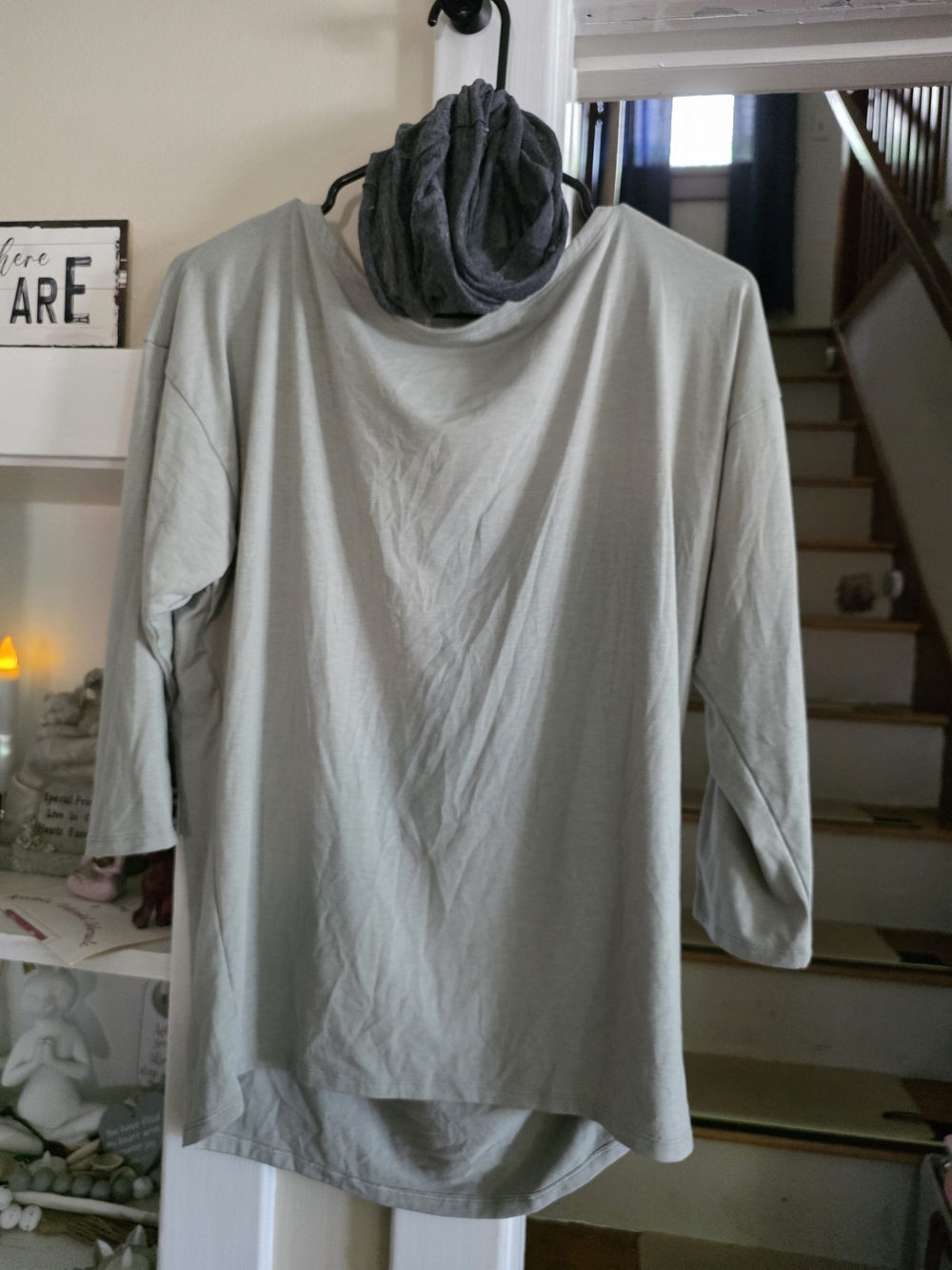 Athleta Sage Green 3/4 Sleeve Top With Active Head Band/ Hair band
